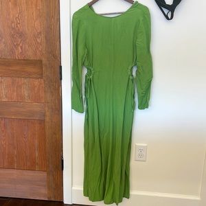 Never worn Zara green dress,Ike calf length